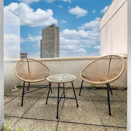 Serenity Aparthotel, La Defense - Eiffel Tower View - 5 Min Walk To Subway Courbevoie Exterior foto