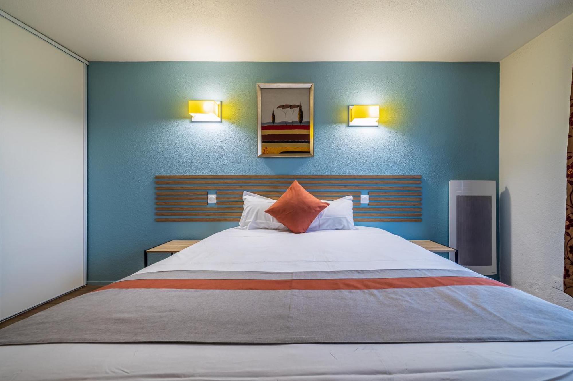 Serenity Aparthotel, La Defense - Eiffel Tower View - 5 Min Walk To Subway *