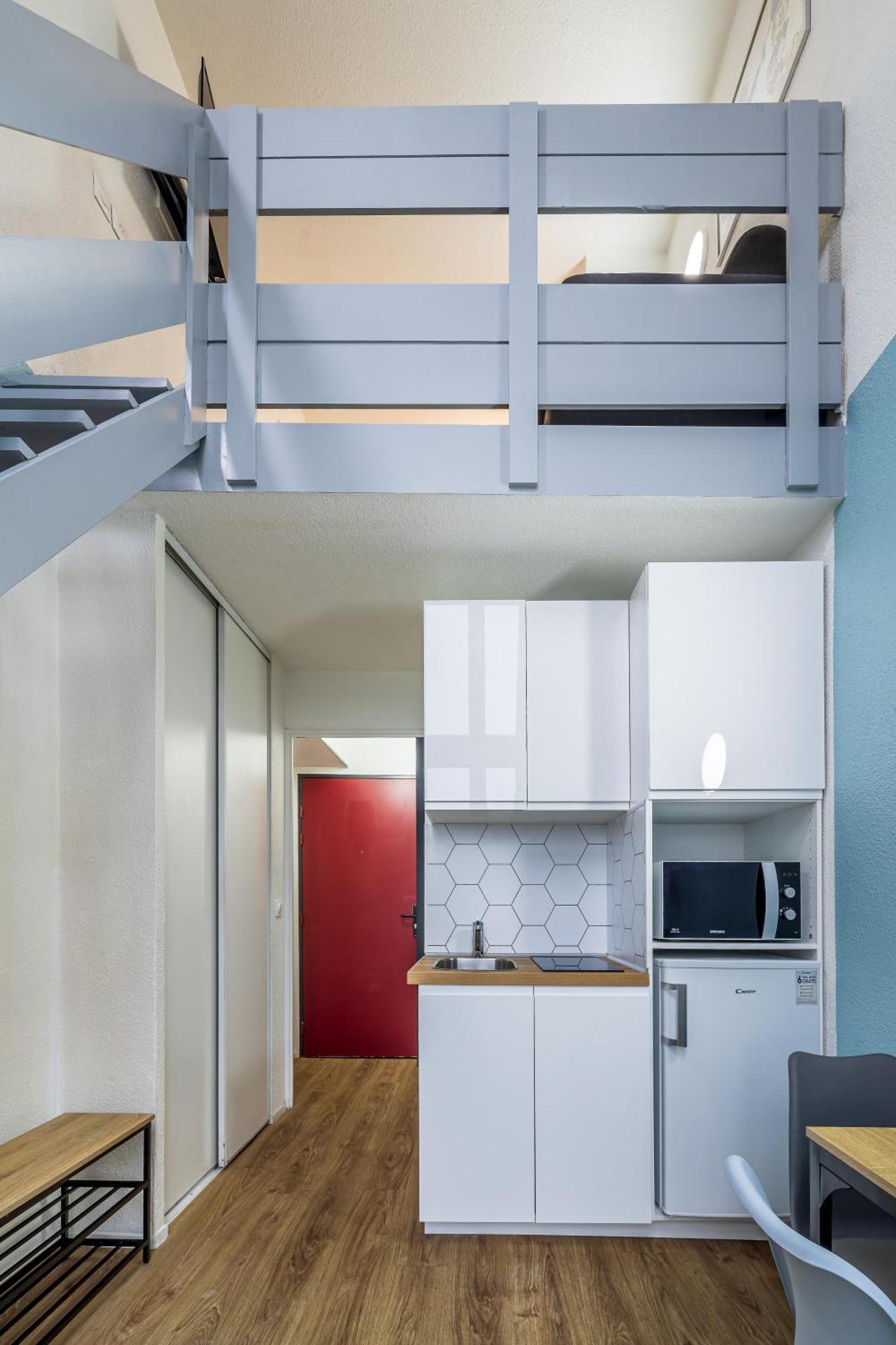 Serenity Aparthotel, La Defense - Eiffel Tower View - 5 Min Walk To Subway *